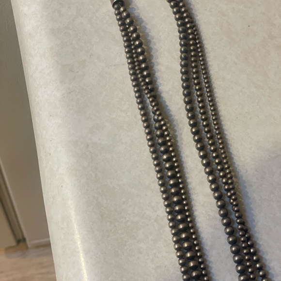 Vintage Navajo Beaded Necklace - Picture 5 of 7